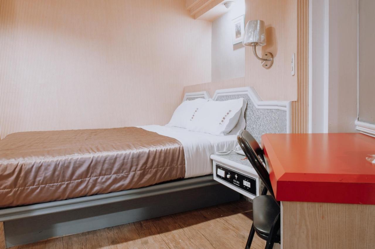 Tong Hsin Hotel Pingtung Экстерьер фото