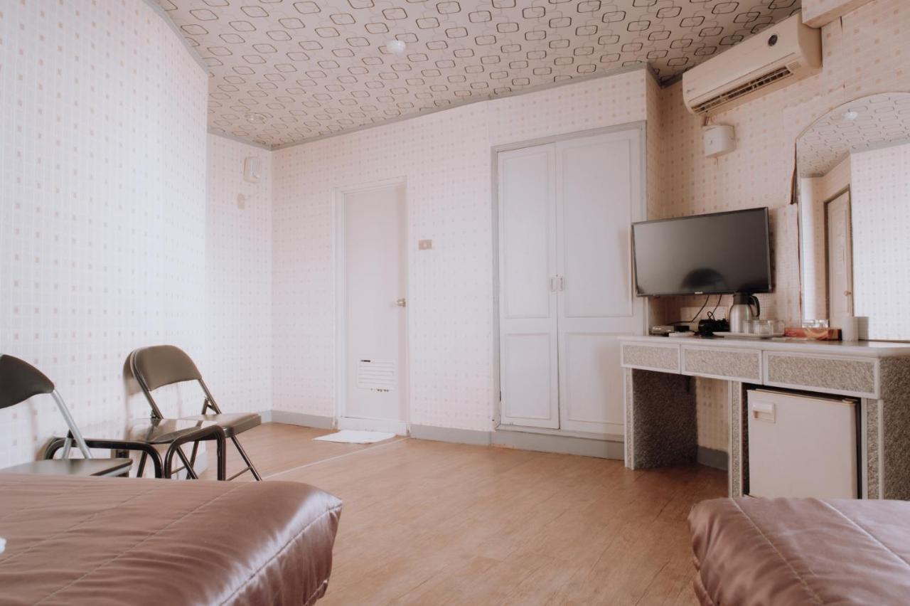 Tong Hsin Hotel Pingtung Экстерьер фото