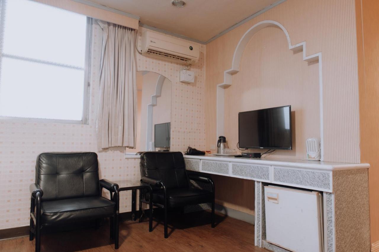Tong Hsin Hotel Pingtung Экстерьер фото